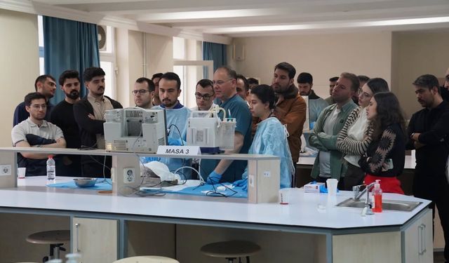 Çukurova Üniversitesi'nde  kadavra kursu gerçekleşti