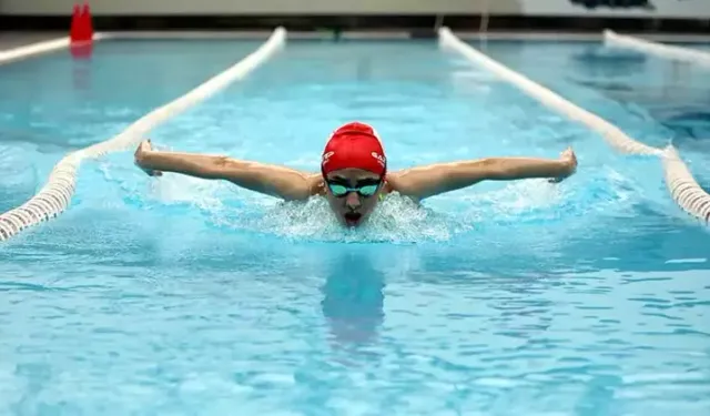 Su korkusunu yenmek için başladığı yüzmede Türkiye 3’üncüsü oldu