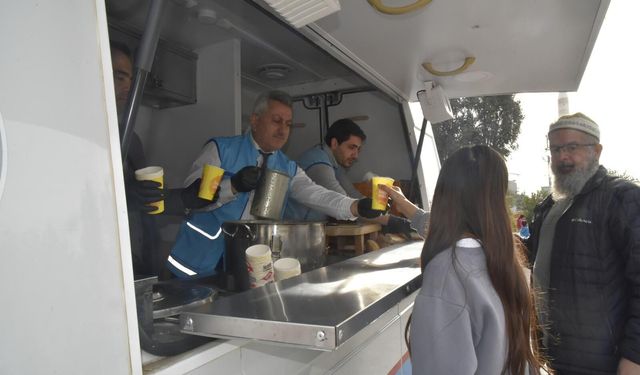 Fahrettinpaşa İlkokulu’nda gönülleri ısıtan ikram