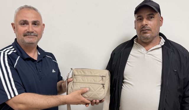 Tarsus’ta duyarlılık örneği: Bulduğu serveti teslim etti