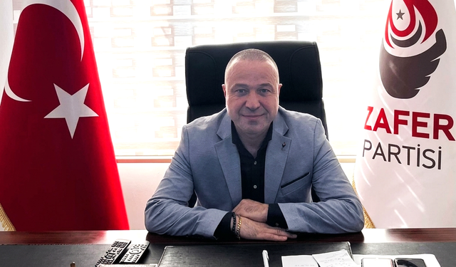 “Kurtuluş Cumhuriyet değerleriyle hareket etmekten geçiyor”