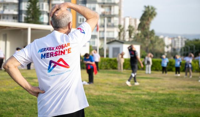 Mersin Büyükşehir’in sabah sporu yoğun ilgi görüyor