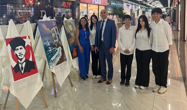 Gençlerin gözünden Atatürk’ün izinde bir sergi
