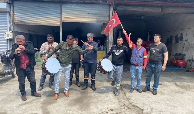 1 Mayıs’ı davul zurnayla kutladılar