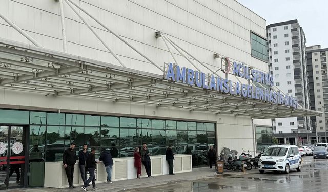 Tarsus’ta 4 öğrenci bozuk salamdan zehirlendi
