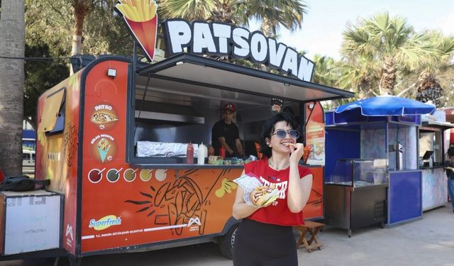 Balık ekmekten waffle’a: Mersin’de mobil lezzet şöleni