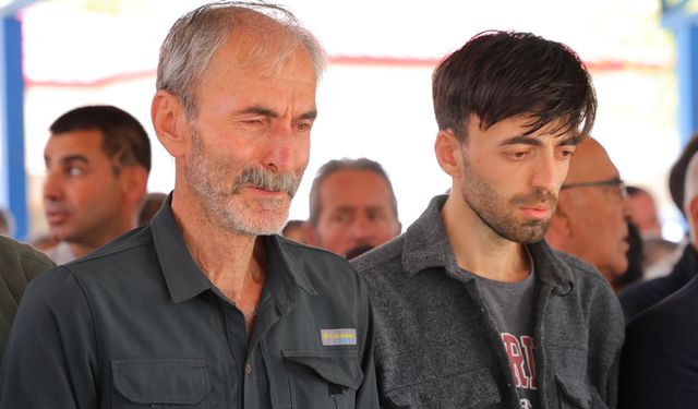 Cinayete kurban giden Kübra Yapıcı gözyaşlarıyla toprağa verildi