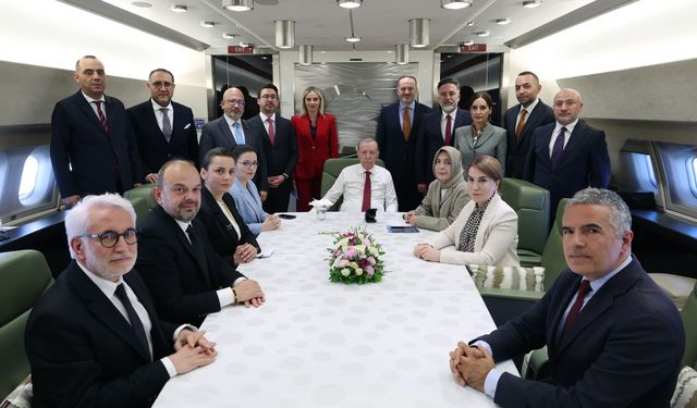 Cumhurbaşkanı Erdoğan: "Kıbrıs Türk halkını bağrına basıyor"