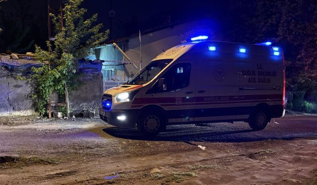 Anne ve oğul karbonmonoksit gazından zehirlendi