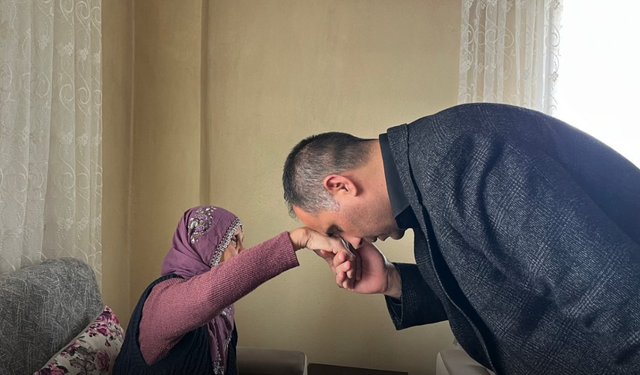 AK Parti heyetinden Tarsus’ta taziye ziyaretleri