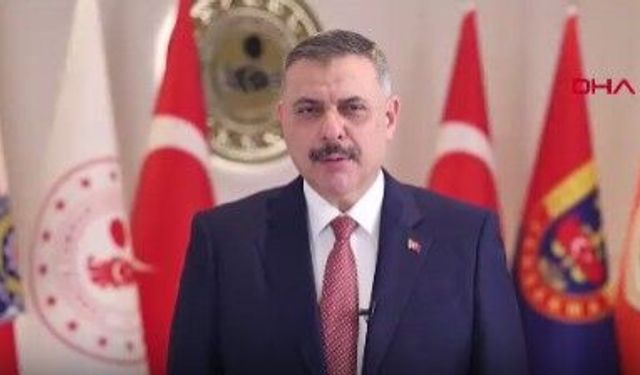 Bakan Çiftçi: "Emniyet kemerinizi hem ön hem arka koltukta takın"