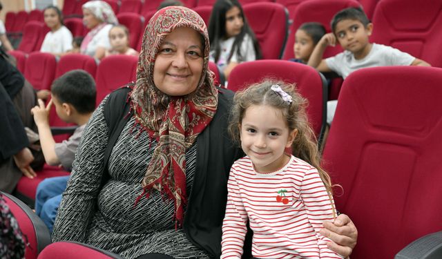 Hayal Dünyası kukla oyunu Huzurkent’te miniklerle buluştu