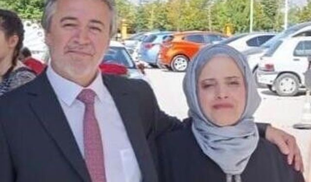 Oğulları tarafından hayattan koparılan çift, toprağa verildi