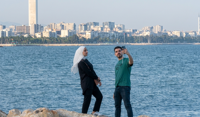 Bayramda memleketlerine gidemeyenlerin adresi sahil oldu
