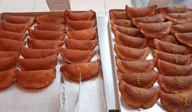 Mersin Özkaymak’ta geleneksel tatlılara yoğun ilgi