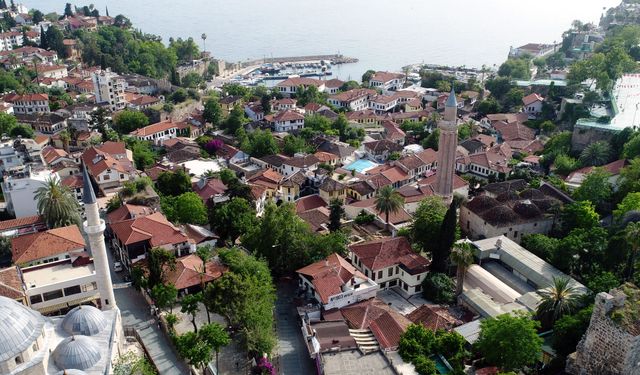 Antalya'da turistler daha çok Kaleiçi’ni tercih etti