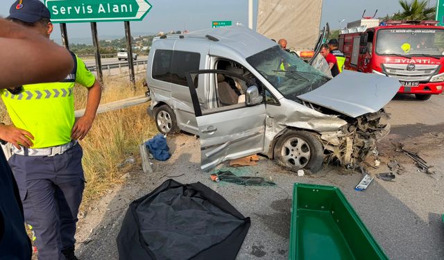 Tarsus’ta feci kaza: 1 ölü, 4 yaralı