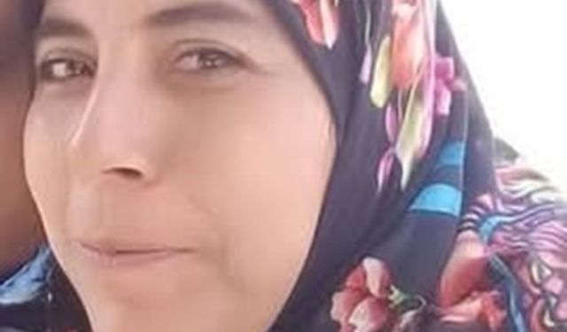 2 çocuk annesi kadın eşi uyurken kendini astı