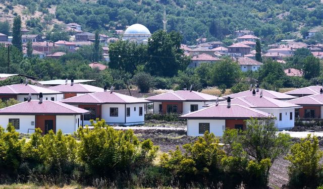 Bakan Kurum: "Yeni yuvaları çok yakında teslim edeceğiz"
