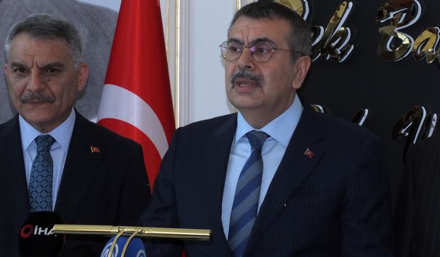 Bakan Tekin: "LGS’ye 1 milyon 226 bin 580 öğrenci başvuru yaptı"