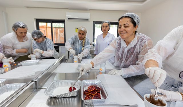 Hamzabeyli'de kan portakalı çikolatayla buluştu