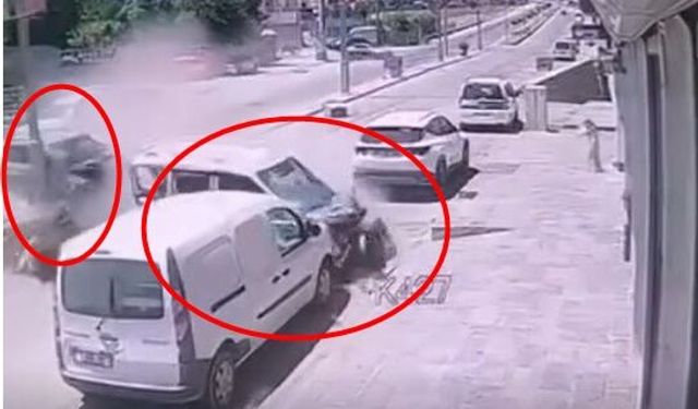 4 kişinin yaralandığı kaza kameraya yansıdı