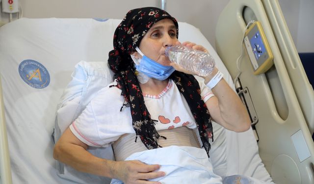 Diyalizle 30 yıldan sonra hem böbreğine kavuştu
