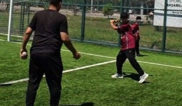 Okul Sporları Beyzbol Türkiye Birinciliği Mersin’de tamamlandı