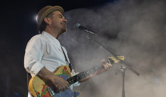 Akra Caz Festivali’nde Kenan Doğulu rüzgarı