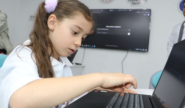 Her 5 gençten 1’i derdini yapay zekaya anlatıyor