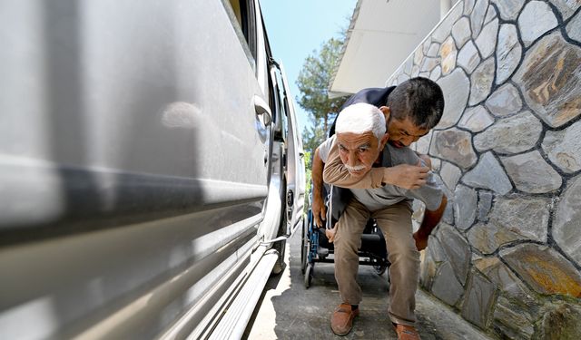 Büyükşehir Belediyesi'nden engelli vatandaşın ulaşım sorununa çözüm