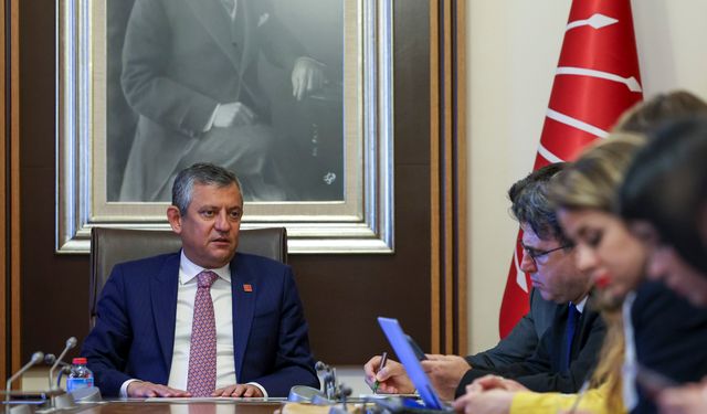 Özgür Özel'den ikinci parti açıklaması