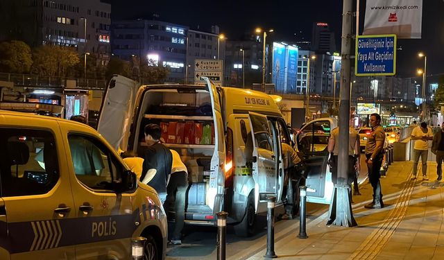 Yolcusunun saldırısına uğrayan taksi şoförü ağır yaralandı