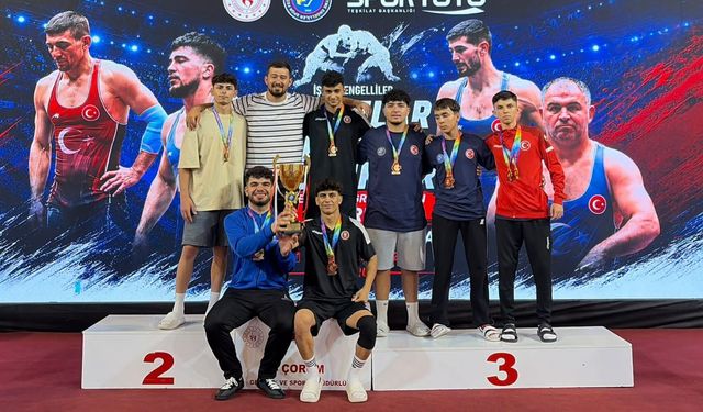 Genç ve büyük sporcular Mersin’den güreşte tarihi başarı