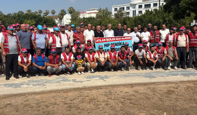 Liman işçileri direnmeye devam ediyor