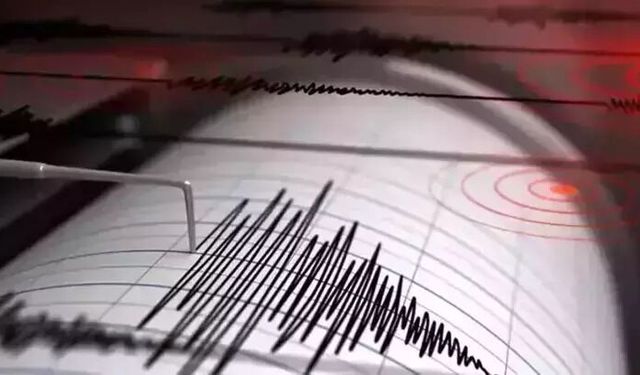 Yunanistan'da 5.2 büyüklüğünde deprem oldu