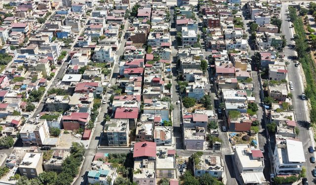 Mithatpaşa’da 17 sokak 10 bin ton sıcak asfaltla yenilendi