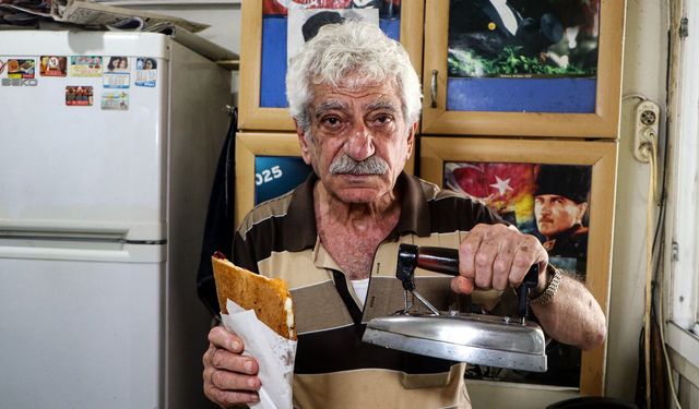 50 yıldır aynı ütüyle 'ütü tostu' yapıyor