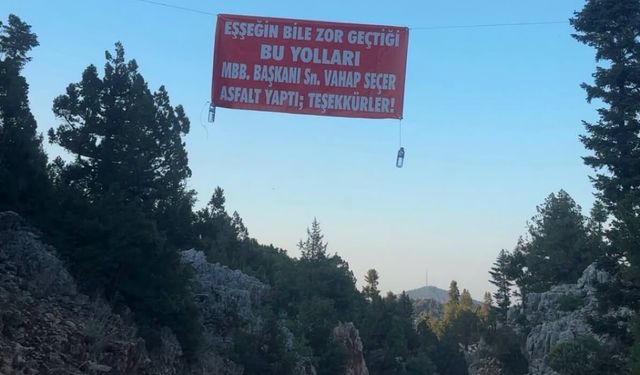 Mut Kurukonak yolunda esprili teşekkür pankartı