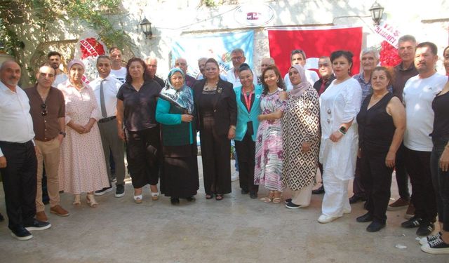 Müslüman Milletler Anadolu Turan Derneğinden türkülü kongre