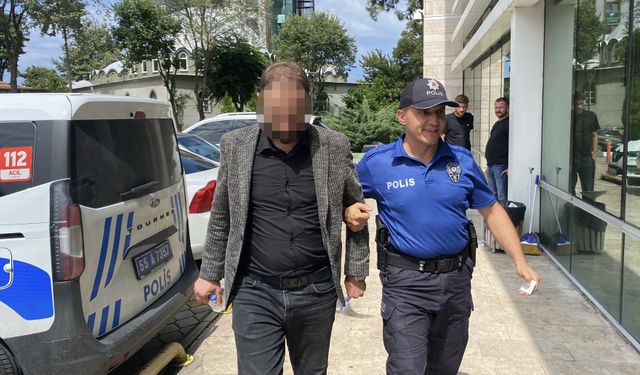 Arkadaşlık teklifini geri çeviren kadını darbetti