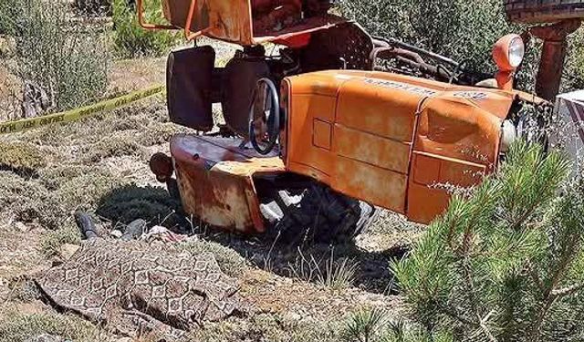 Traktörün altında kalan çiftçi yaşamını kaybetti