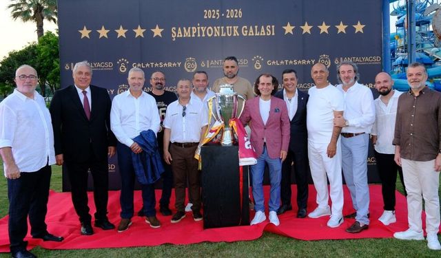 Galatasaray'ın 26'ncı şampiyonluğu Antalya'da kutlandı
