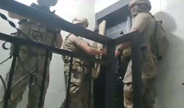 İzmir’de operasyon; 61 gözaltı