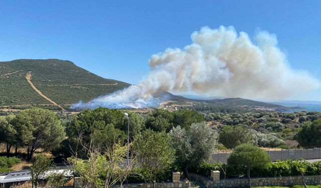 Foça yanıyor!