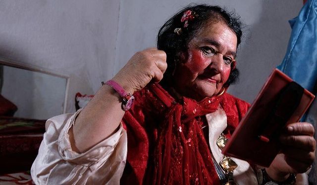"Kırmızılı Kadın" artık aramızda değil