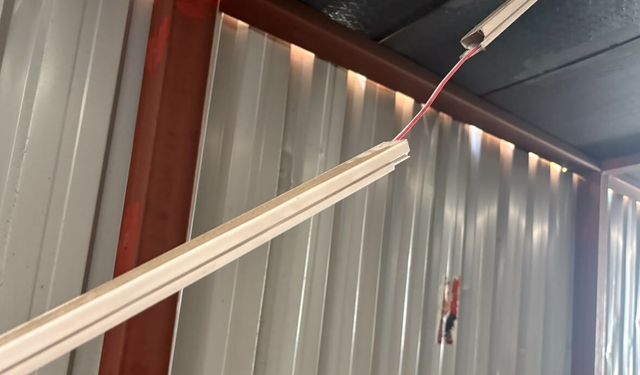 Kapatılan 118. Cadde’de elektrik tehlikesi