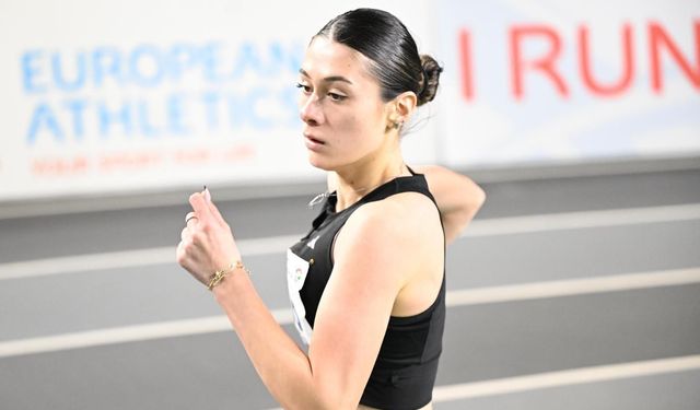 Milli sporcu Aysel Önder'den çifte başarı