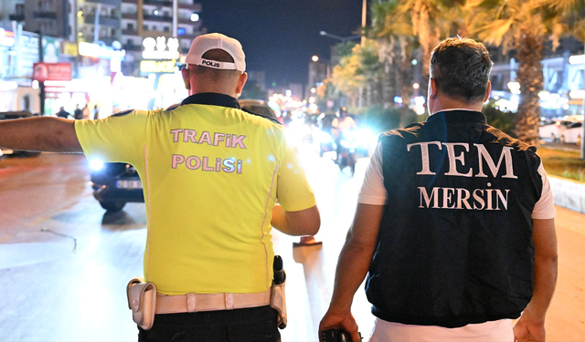 Mersin'de eş zamanlı narkotik operasyonu: 3 bin 214 kişi sorgulandı