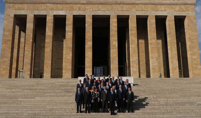 NATO heyetinden Anıtkabir'e ziyaret